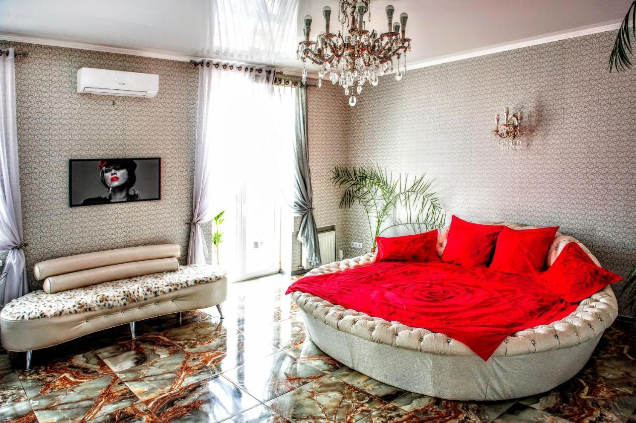 Soborna Square Apartment Odessa Dış mekan fotoğraf